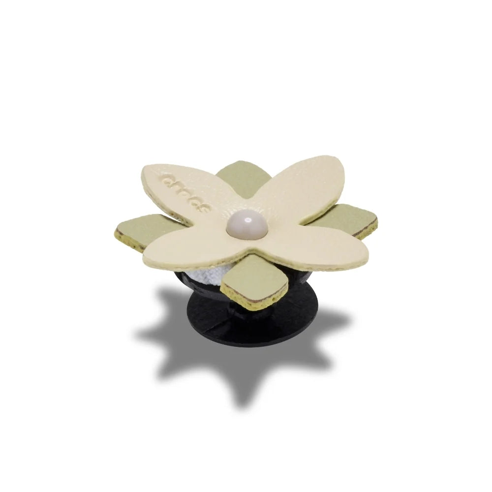 Jibbitz™ Faux Leather Tac Green Flower